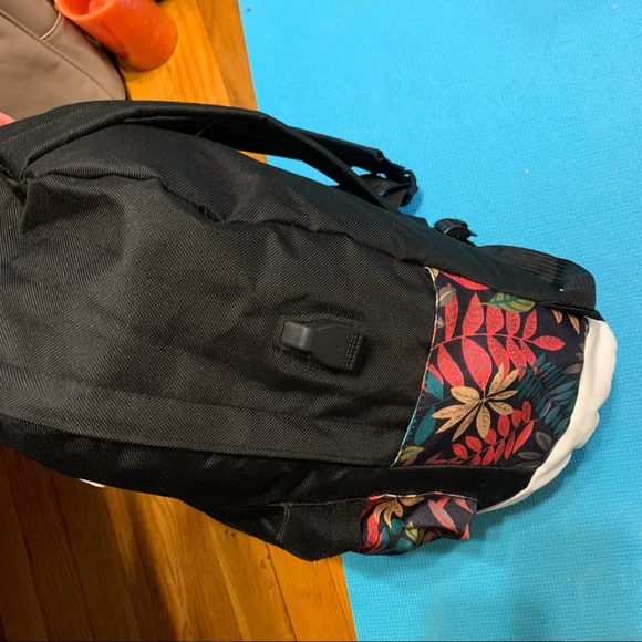 Floral Backpack - Picture 2 of 5